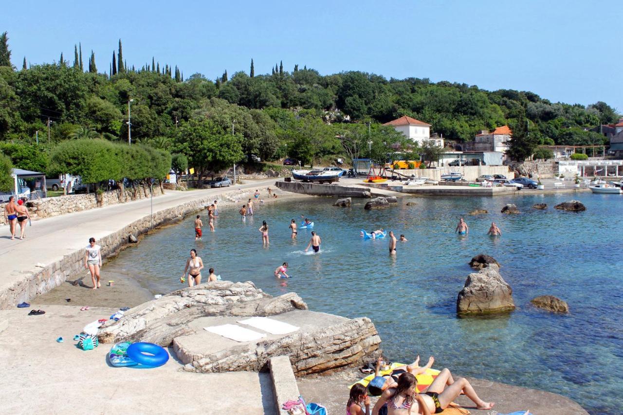 Apartments By The Sea Molunat, Dubrovnik - 8550 Esterno foto